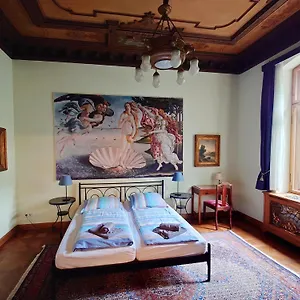 Apartment Haniel Edmund